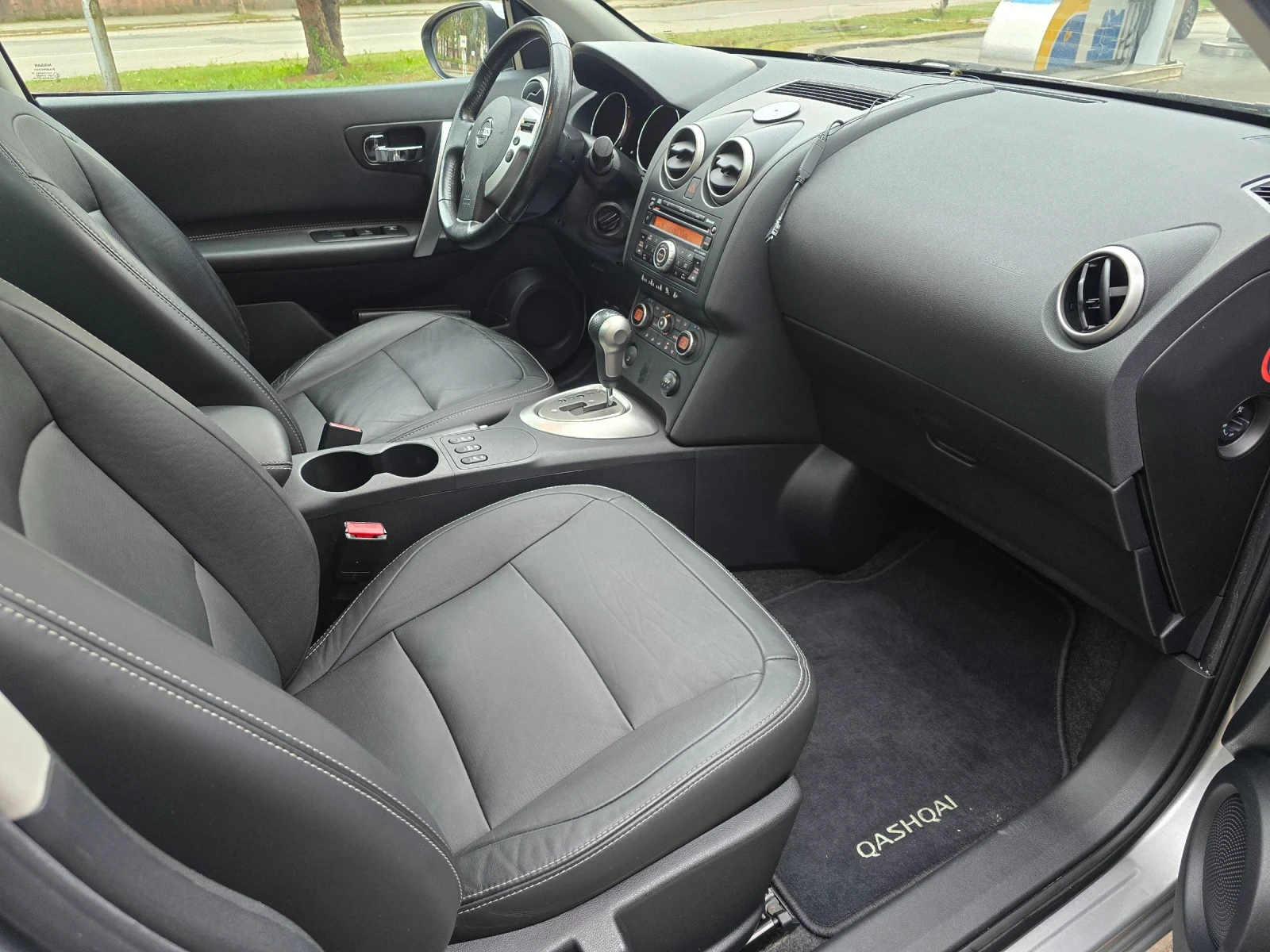 Nissan Qashqai 2.0i   | Mobile.bg   12