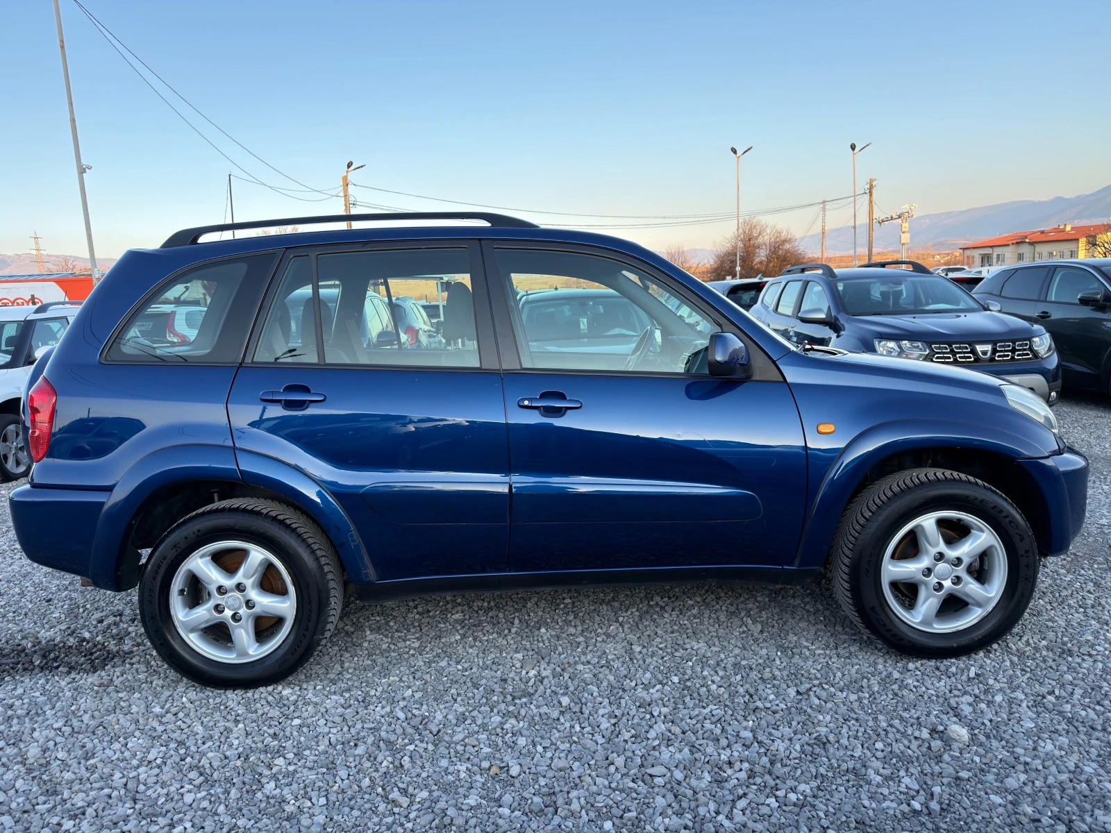 Toyota Rav4 2.0I A 4x4 - изображение 2