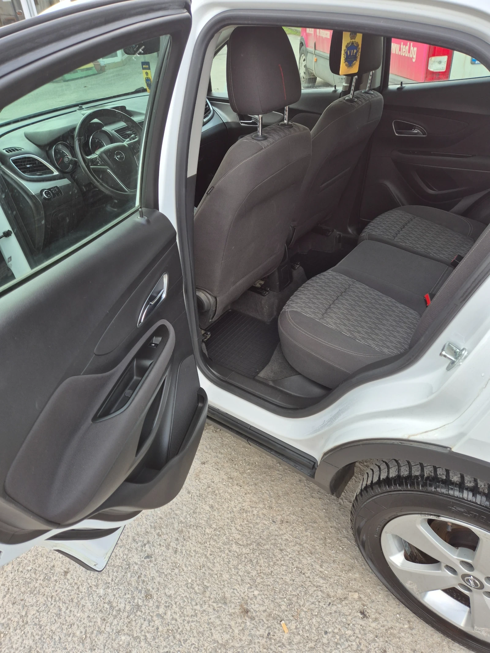 Opel Mokka 1.4 140 КС ТУРБО ТОП СЪСТОЯНИЕ, снимка 9 - Автомобили и джипове - 54329183