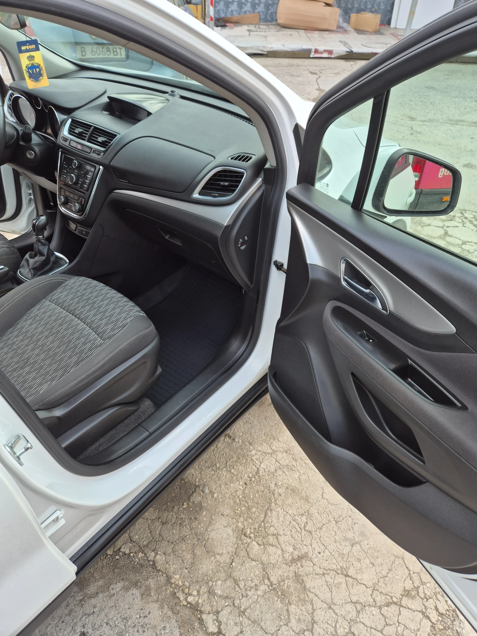 Opel Mokka 1.4 140 КС ТУРБО ТОП СЪСТОЯНИЕ, снимка 7 - Автомобили и джипове - 54329183
