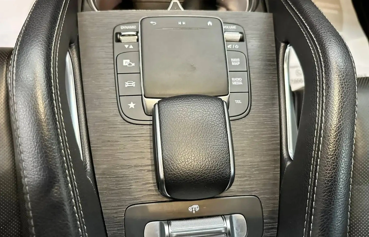 Mercedes-Benz GLE 400 d 4Matic AMG-Line, снимка 5 - Автомобили и джипове - 55086738