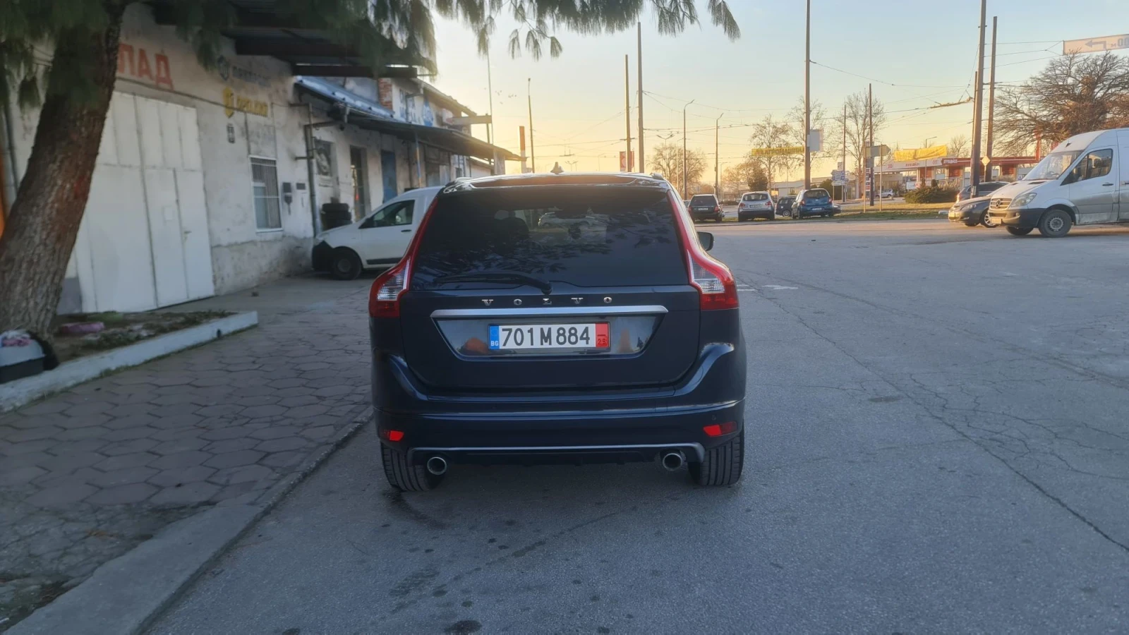 Volvo XC60 D5/SWISS/R, DESIGN/240 000KM/AWD 4X4, снимка 7 - Автомобили и джипове - 55655172