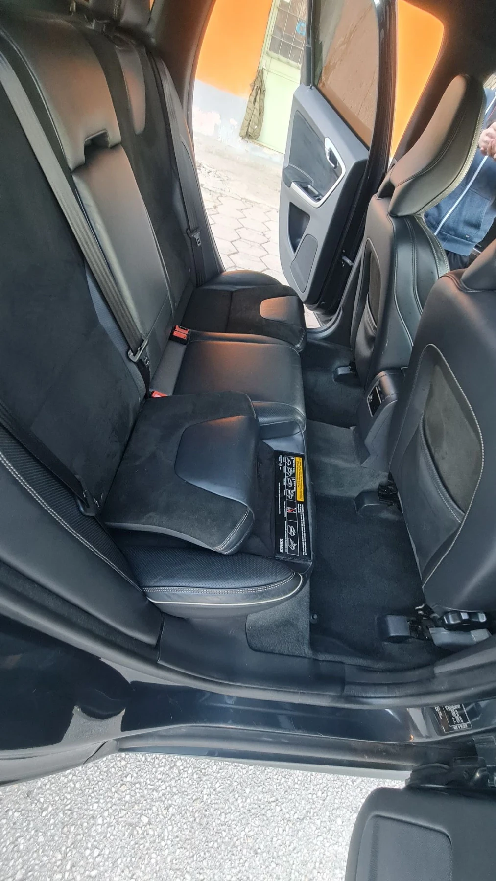Volvo XC60 D5/SWISS/R, DESIGN/240 000KM/AWD 4X4, снимка 14 - Автомобили и джипове - 55655172