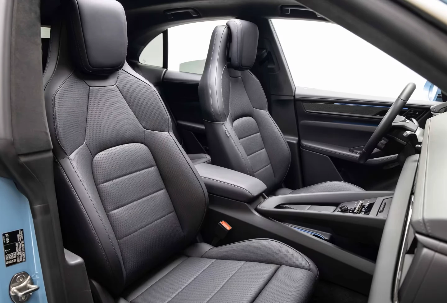 Porsche Macan TURBO* BURM* HEAD-UP* PANO* MEMORY* 360CAM* , снимка 16 - Автомобили и джипове - 55663369