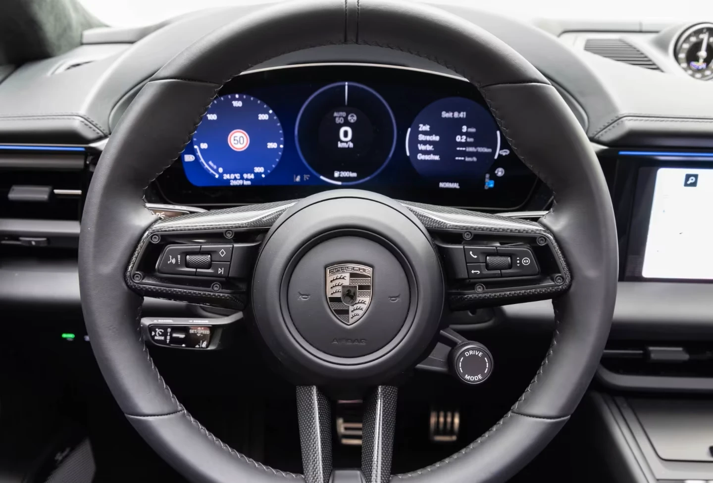 Porsche Macan TURBO* BURM* HEAD-UP* PANO* MEMORY* 360CAM* , снимка 12 - Автомобили и джипове - 55663369