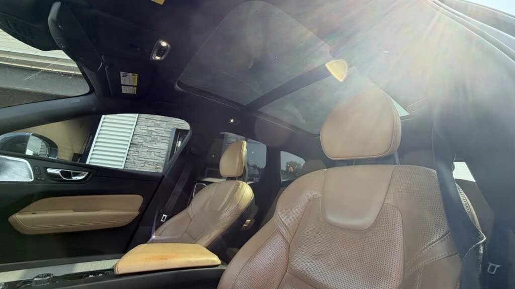 Volvo XC60 T8 Inscription eAWD, снимка 7 - Автомобили и джипове - 55690438