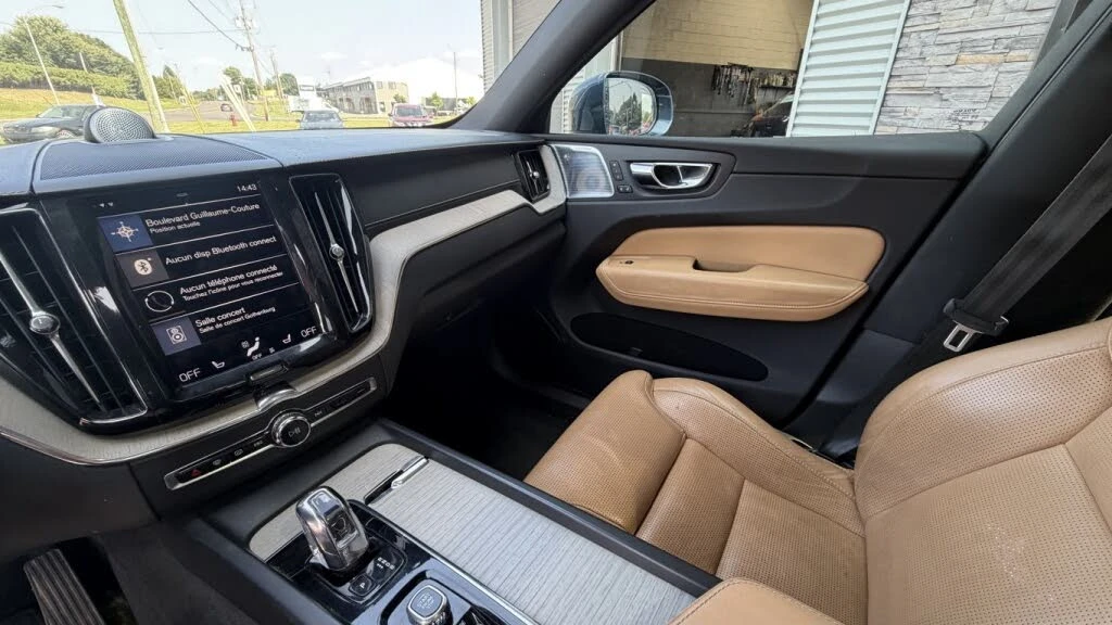 Volvo XC60 T8 Inscription eAWD, снимка 6 - Автомобили и джипове - 55690438