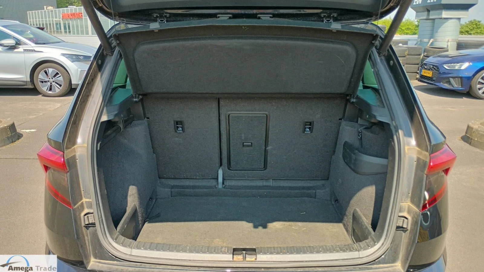 Skoda Karoq 1.5 Sportline Business Auto Virtual Panorama, снимка 10 - Автомобили и джипове - 55938420