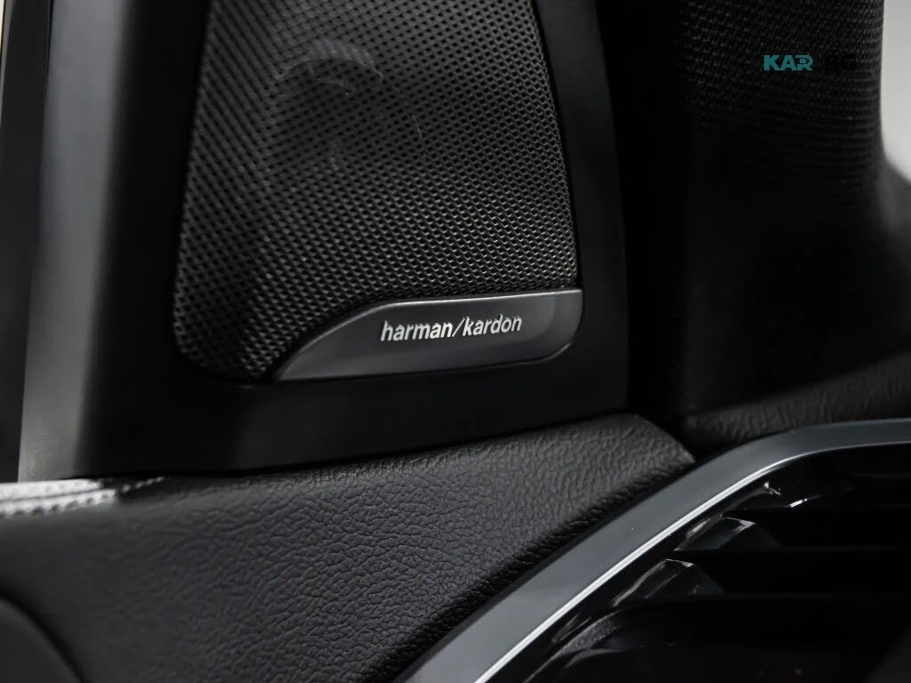 BMW X5 xDrive40i* Harman Kardon* АвтоКредит* (ЦЕНА ДО БГ), снимка 15 - Автомобили и джипове - 55984113