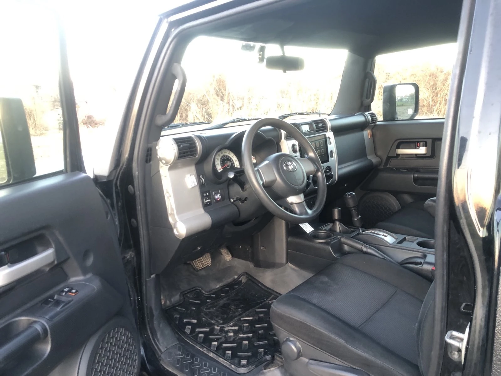 Toyota Fj cruiser ГАЗ, снимка 11 - Автомобили и джипове - 56323618