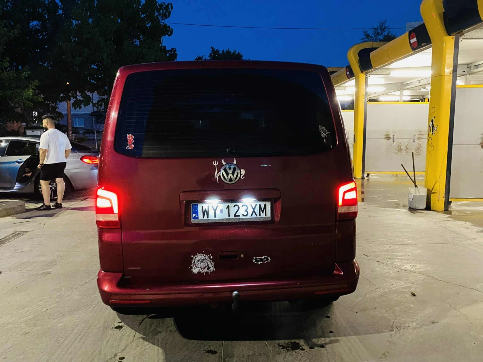 VW Multivan 1.9 - изображение 4