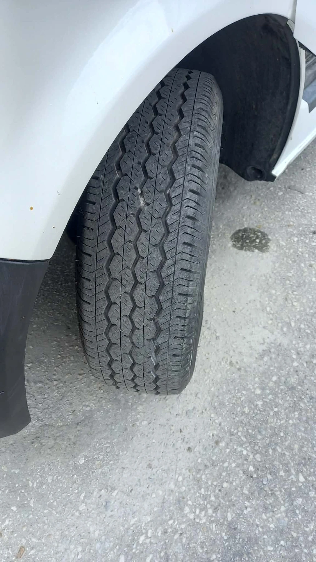VW T5 1.9 Tdi, снимка 4 - Бусове и автобуси - 54660622