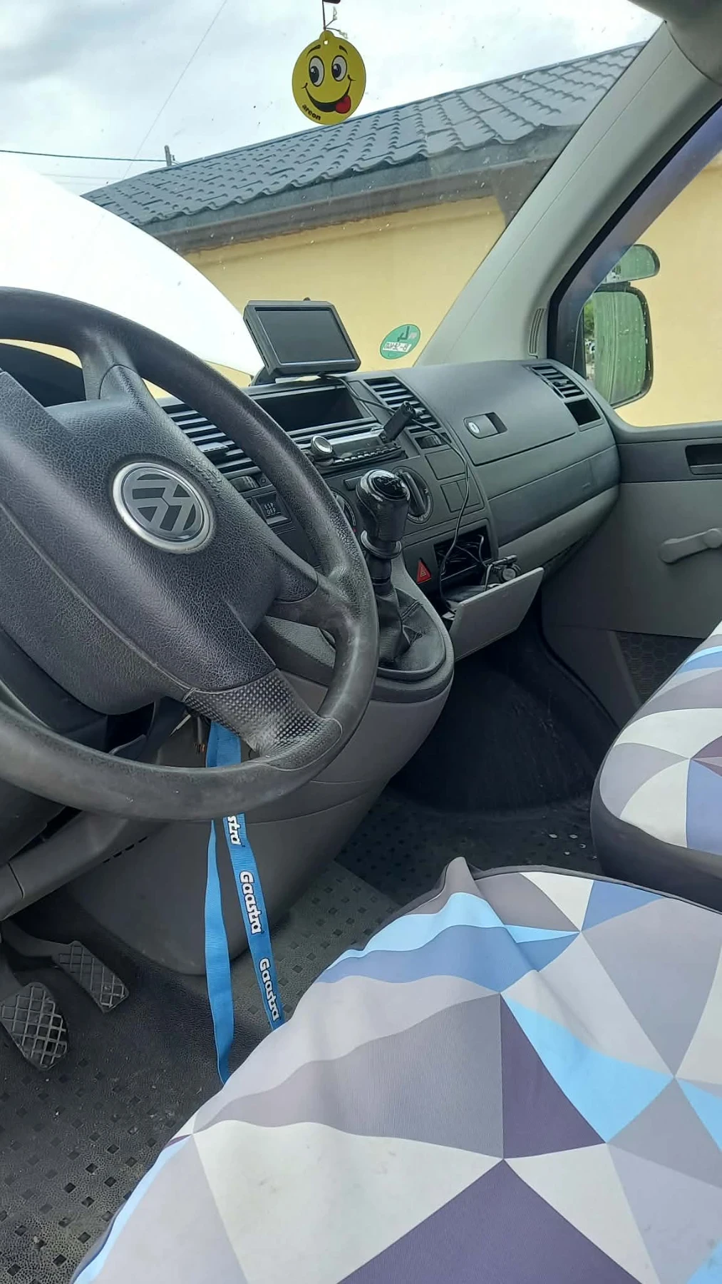 VW T5 1.9 Tdi, снимка 2 - Бусове и автобуси - 54660622