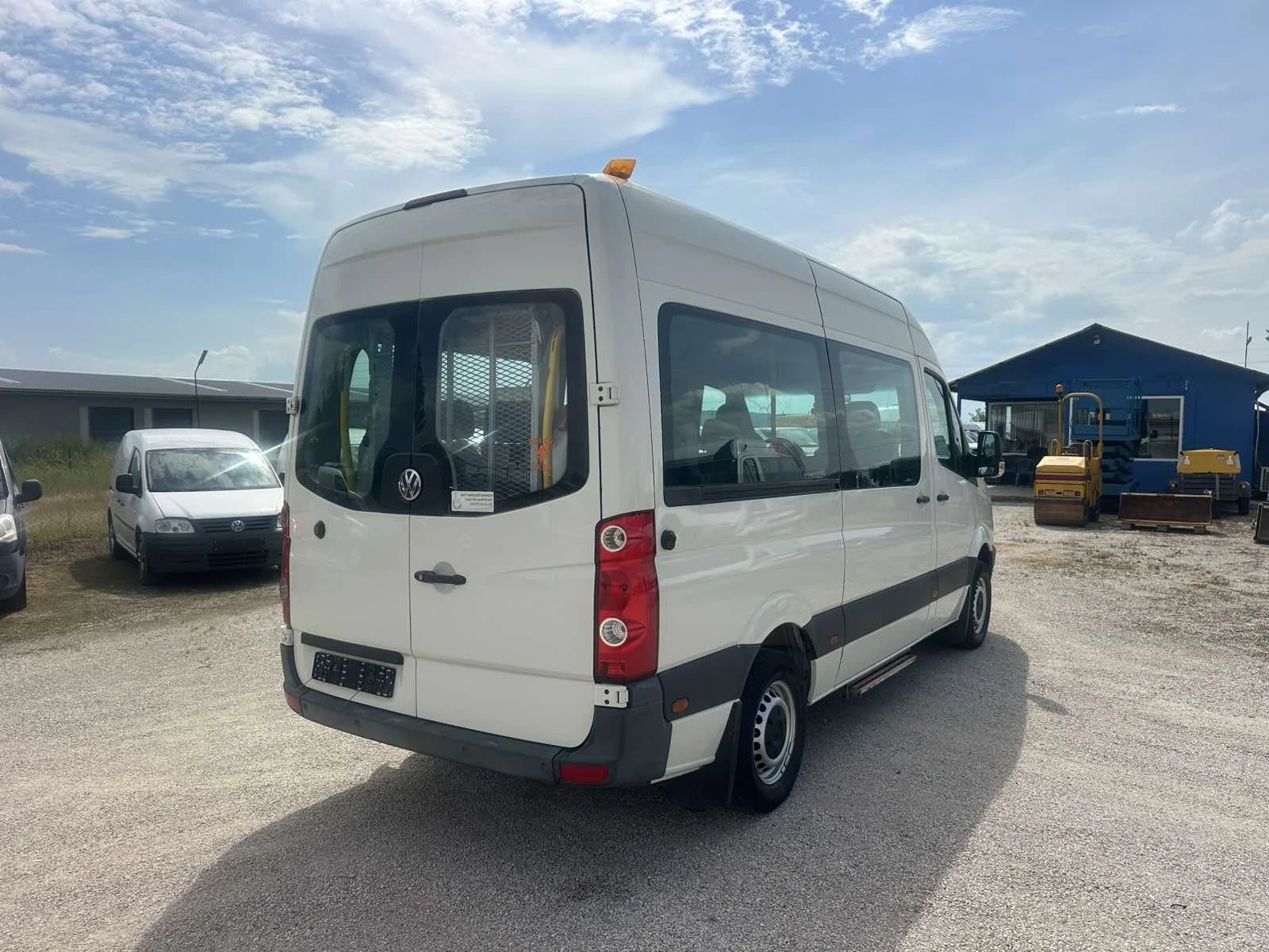 VW Crafter, снимка 2 - Бусове и автобуси - 54783416