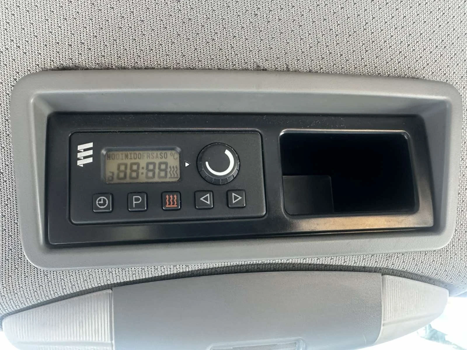 VW Crafter, снимка 15 - Бусове и автобуси - 54783416