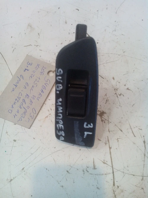 Копче ел.стъкло задно ляво Субару Импреза