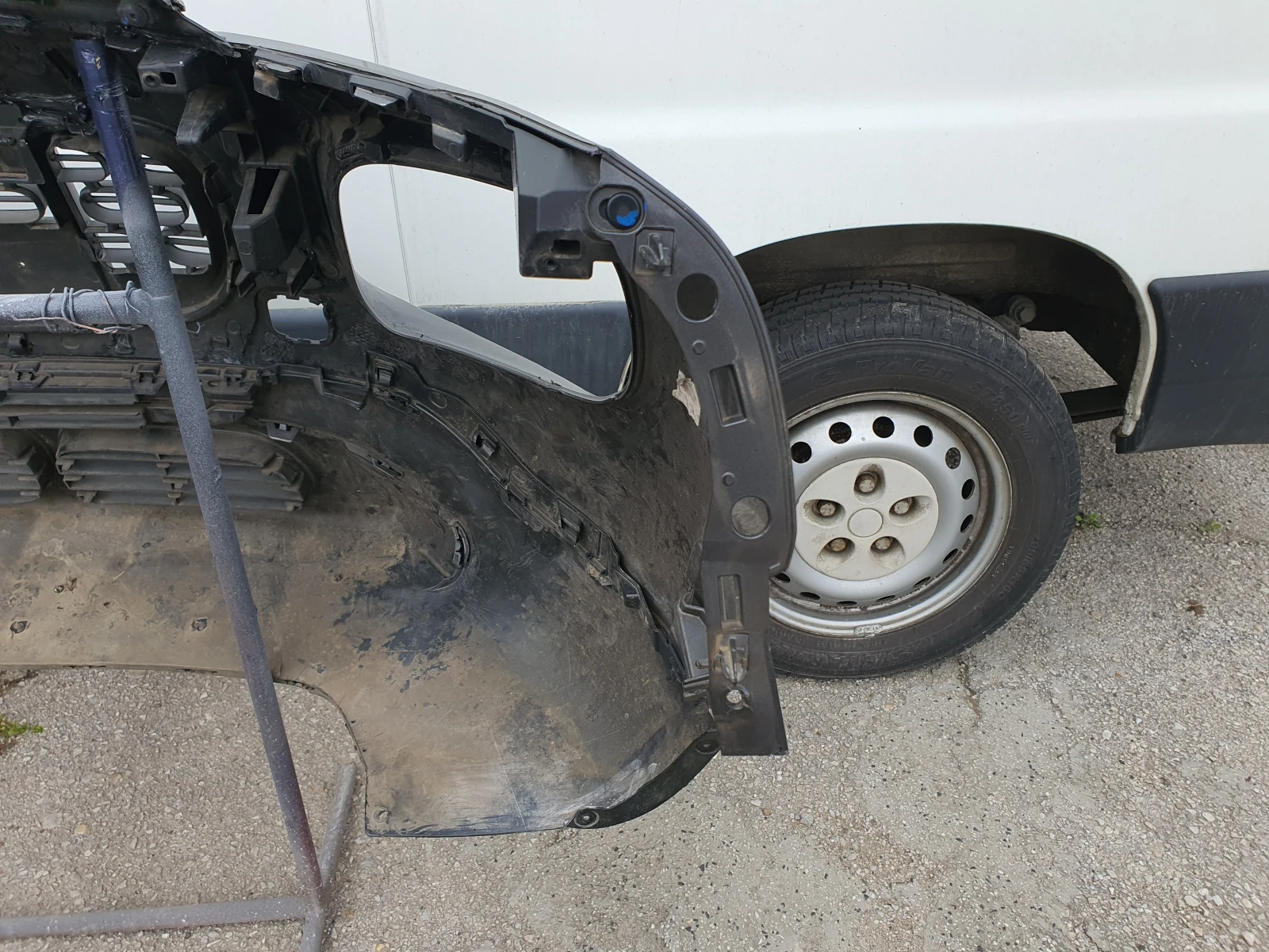 Предна броня Сitroen C3 Aircross, снимка 15 - Части - 53955089