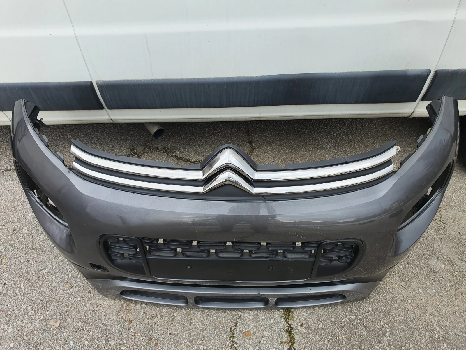 Предна броня Сitroen C3 Aircross, снимка 8 - Части - 53955089