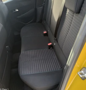 Peugeot 208, снимка 12