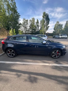 Volvo V40 D4 R-Design, снимка 3