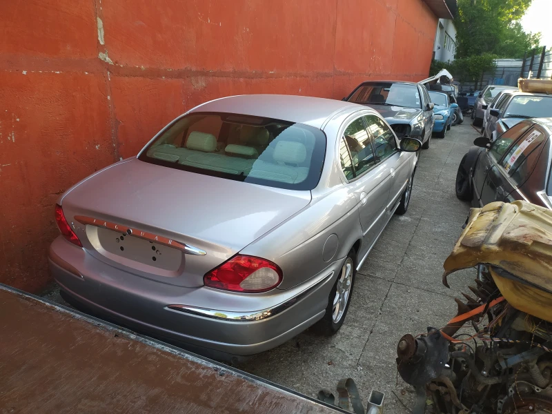 Jaguar X-type 2.1, снимка 2 - Автомобили и джипове - 47580984