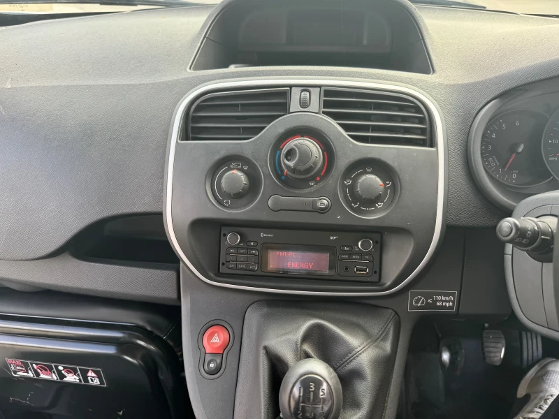 Renault Kangoo, снимка 14 - Автомобили и джипове - 49225913