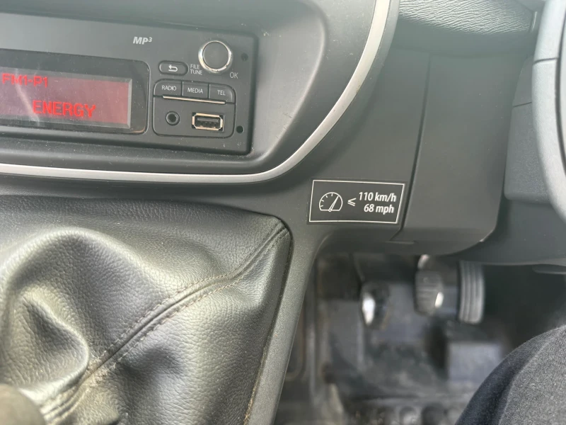 Renault Kangoo, снимка 15 - Автомобили и джипове - 49225913