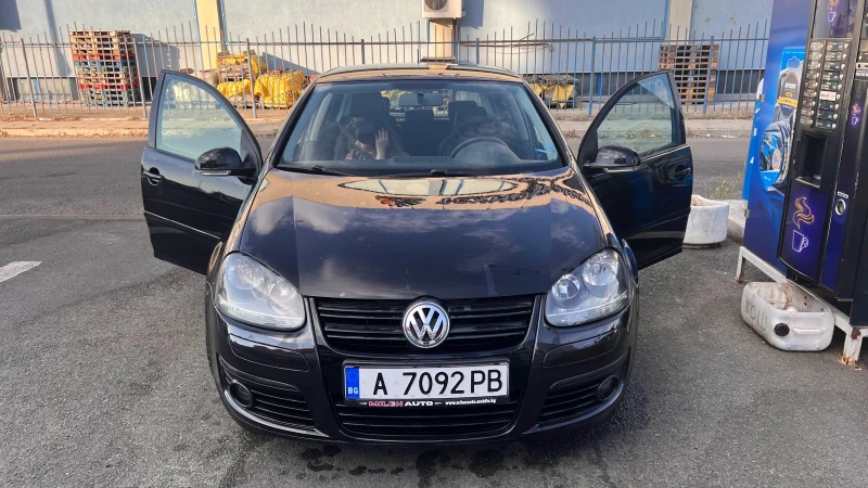 VW Golf 1.9 TDI | GT Sport, снимка 1 - Автомобили и джипове - 48731563