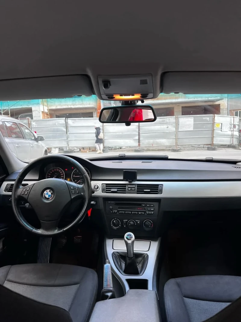 BMW 320, снимка 7 - Автомобили и джипове - 49305011