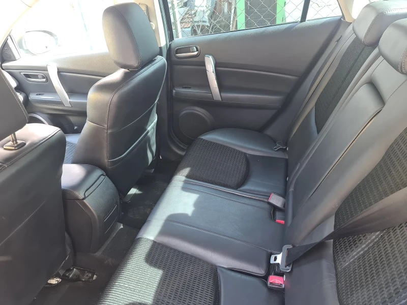 Mazda 6 2.2, снимка 10 - Автомобили и джипове - 52645855