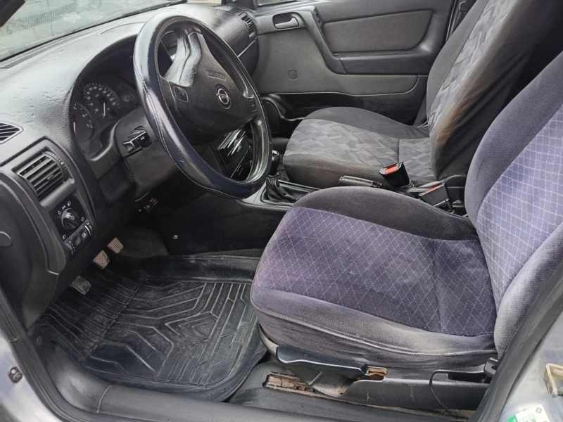 Opel Astra 1.4, снимка 2 - Автомобили и джипове - 52764533