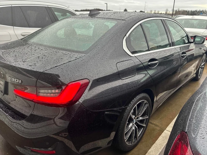 BMW 330 * 330i xDrive * CARFAX * ЦЕНА ДО БГ, снимка 3 - Автомобили и джипове - 53138451