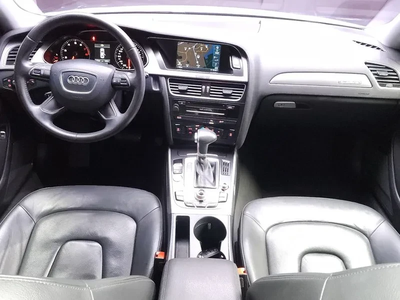 Audi A4 2.0 TFSI Quattro, снимка 7 - Автомобили и джипове - 54550870