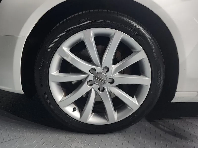 Audi A4 2.0 TFSI Quattro, снимка 5 - Автомобили и джипове - 54550870