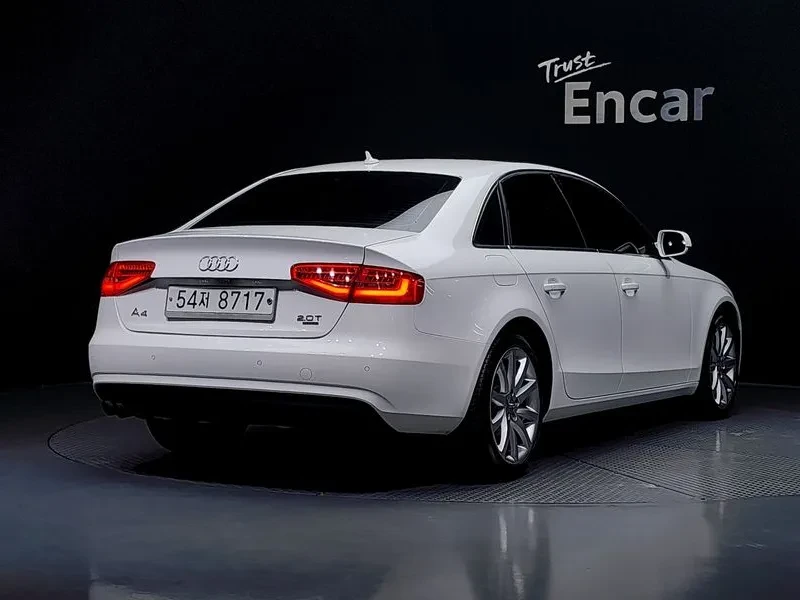 Audi A4 2.0 TFSI Quattro, снимка 2 - Автомобили и джипове - 54550870