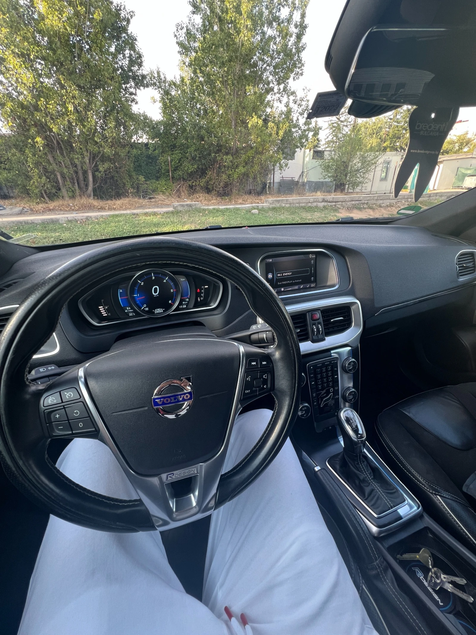 Volvo V40 D4 R-Design | Mobile.bg   11