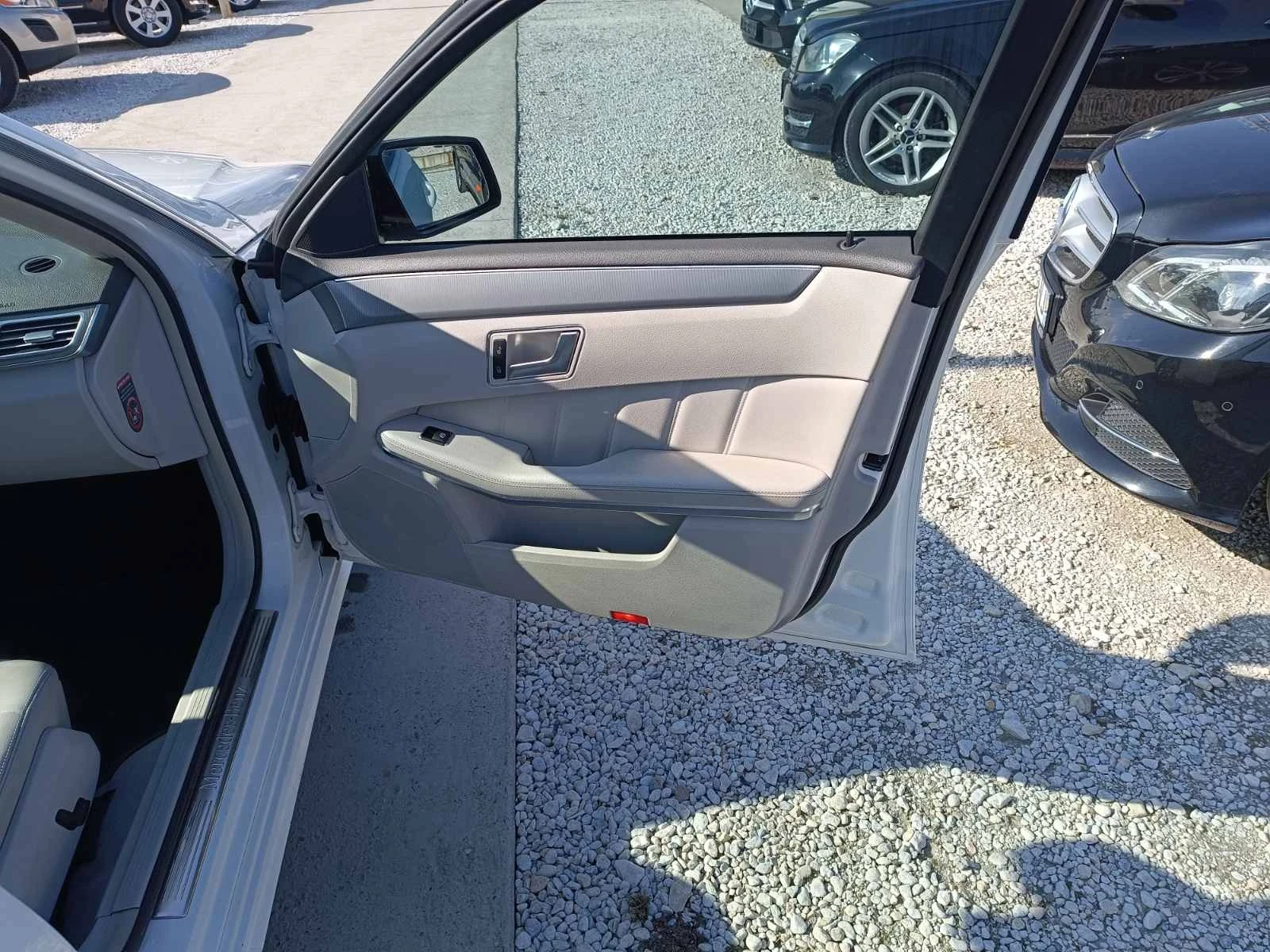 Mercedes-Benz E 250 4 MATIC АВТОМАТИК АВТОПИЛОТ ПАРКТРОНИК  | Mobile.bg — изображение 13