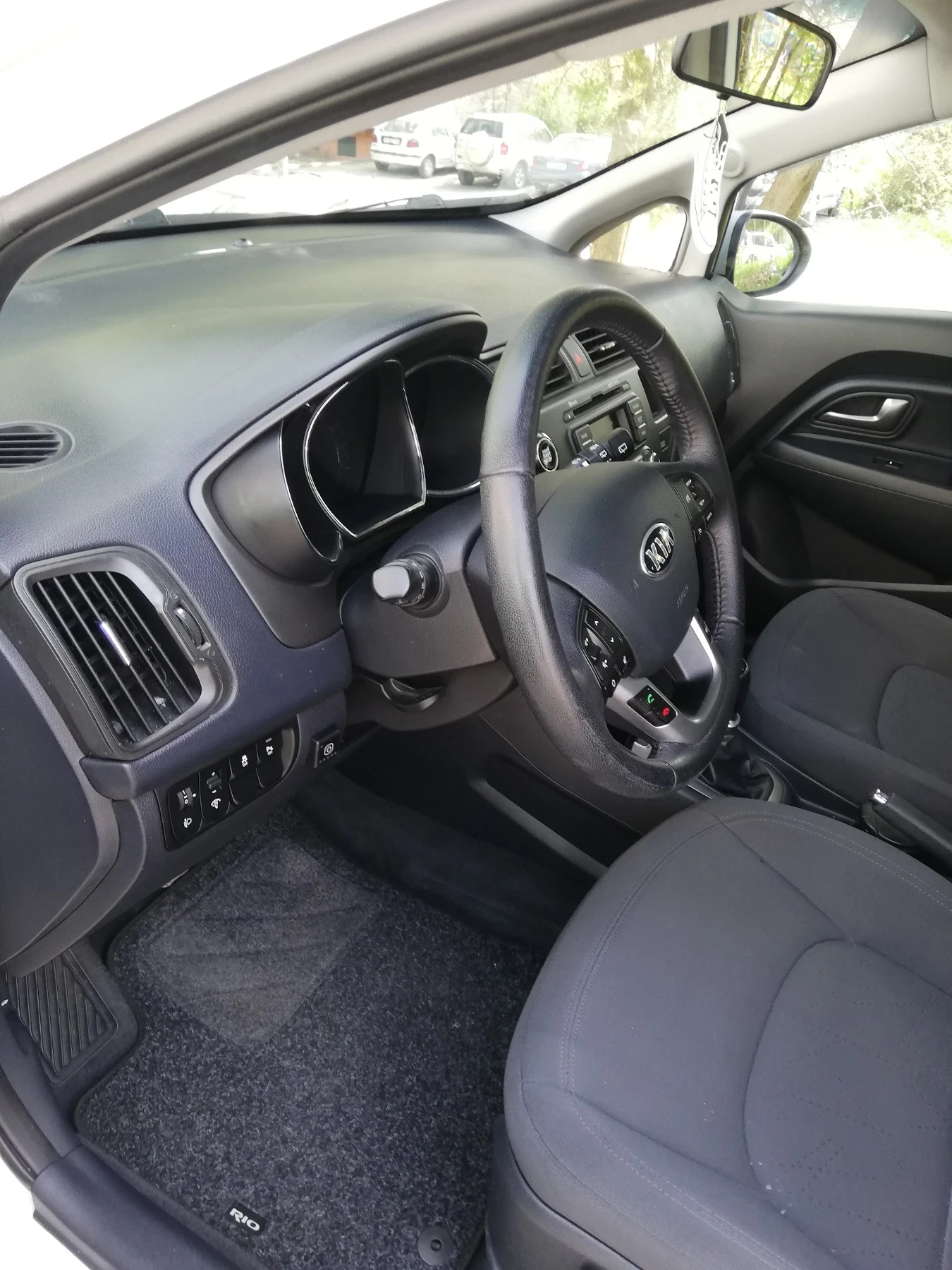Kia Rio  - изображение 8
