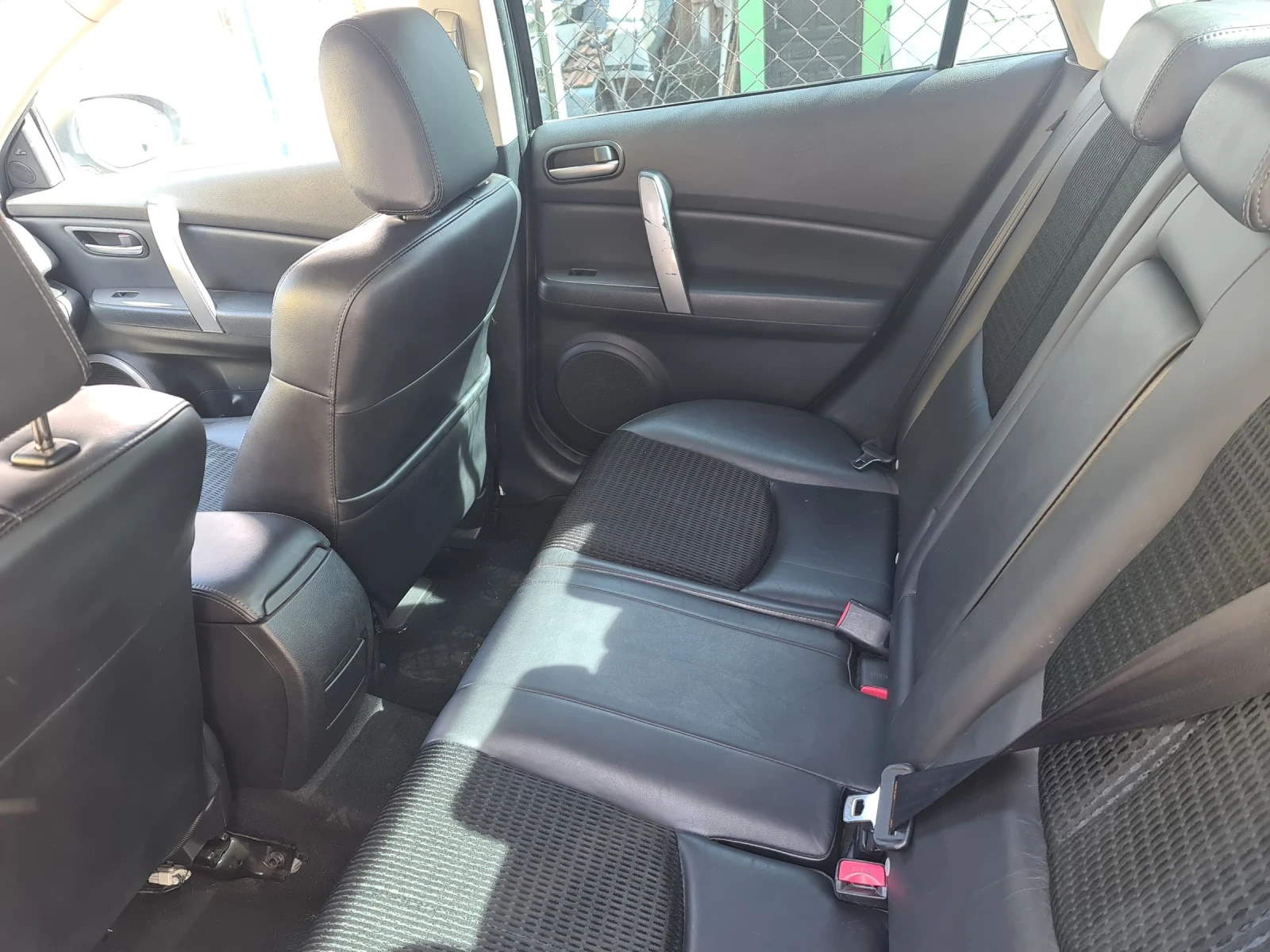Mazda 6 2.2 - изображение 10
