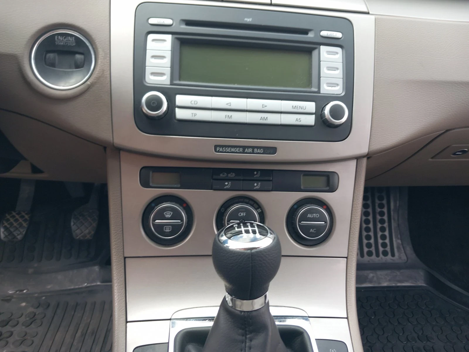 VW Passat  - изображение 7