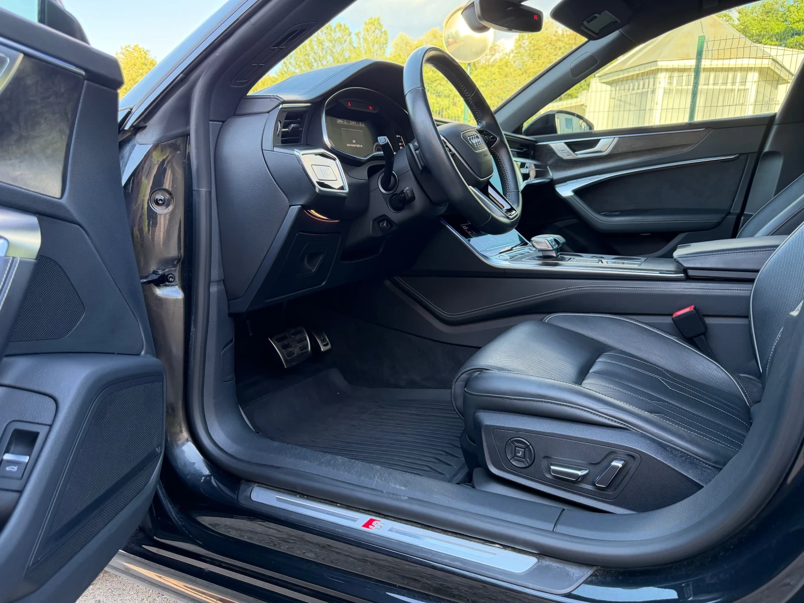 Audi S7 S7* B&O* 3хS-line* PANO* HD-MATRIX* HeadUp* ВАКУМ*, снимка 15 - Автомобили и джипове - 51883234