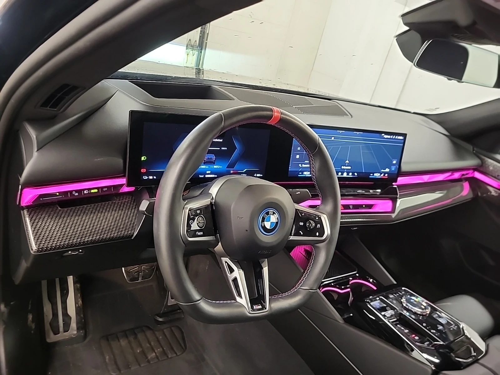 BMW i5 M60 * CARFAX *    | Mobile.bg   11