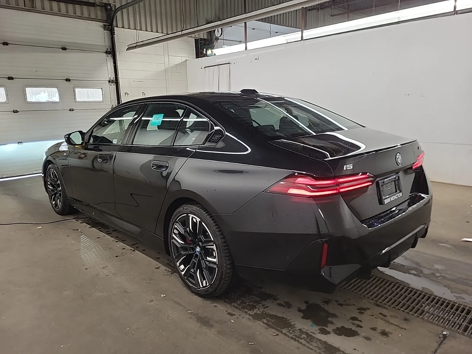 BMW i5 M60 * CARFAX * ЦЕНА ДО БЪЛГАРИЯ - изображение 4