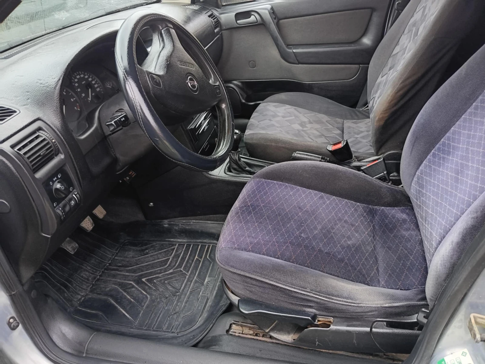 Opel Astra 1.4 - изображение 2