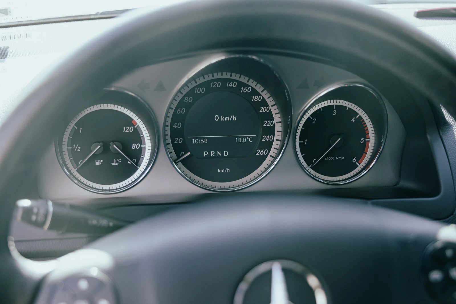 Mercedes-Benz C 350 4-matic, снимка 16 - Автомобили и джипове - 53756467