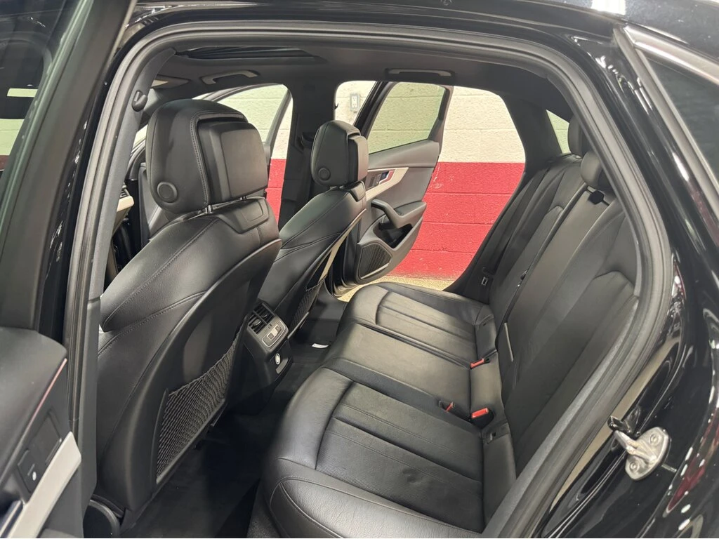 Audi A4 2.0 TFSI / TECHNIK / S-LINE / BANG / 360 / ОБДУХ, снимка 16 - Автомобили и джипове - 53803507