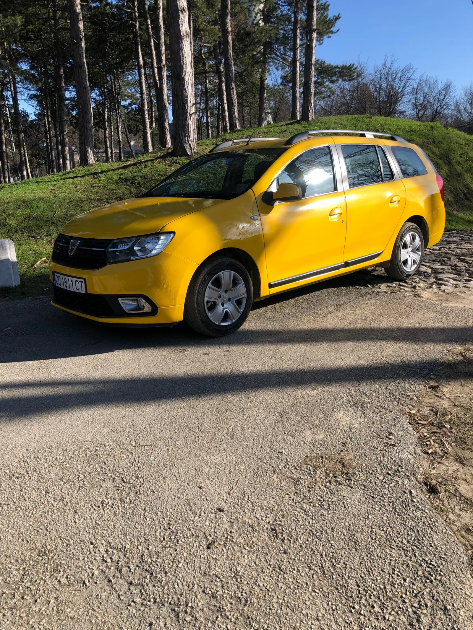 Dacia Logan 1.5d, снимка 3 - Автомобили и джипове - 53811672
