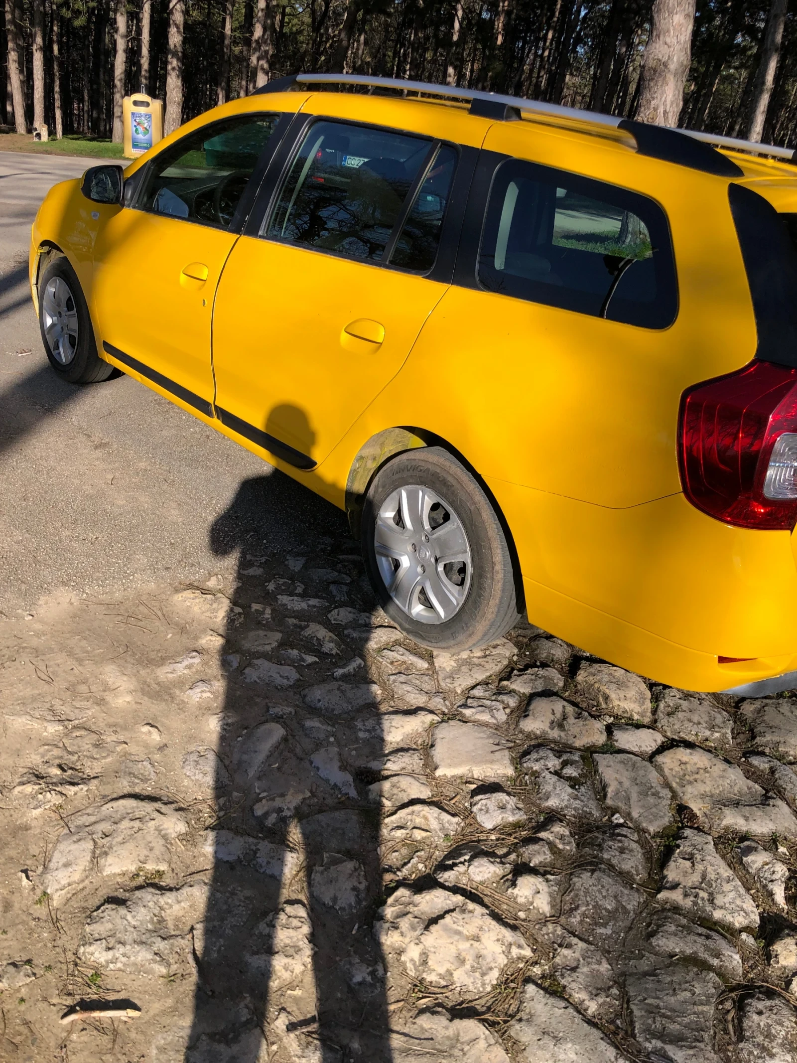 Dacia Logan 1.5d, снимка 5 - Автомобили и джипове - 53811672