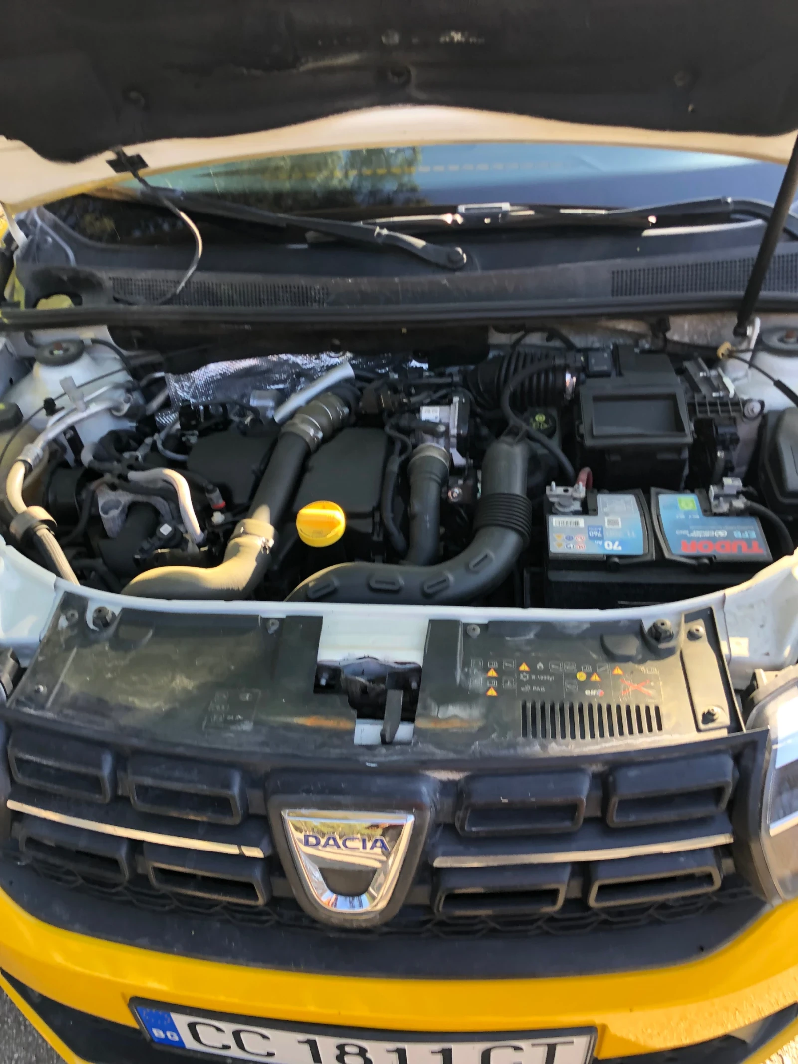 Dacia Logan 1.5d, снимка 10 - Автомобили и джипове - 53811672