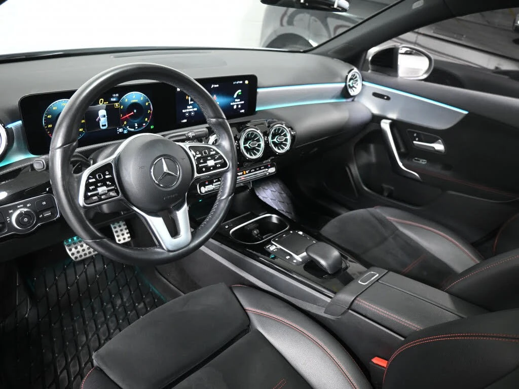 Mercedes-Benz A 220 * АвтоКредит * (ЦЕНА ДО БГ), снимка 11 - Автомобили и джипове - 53999514